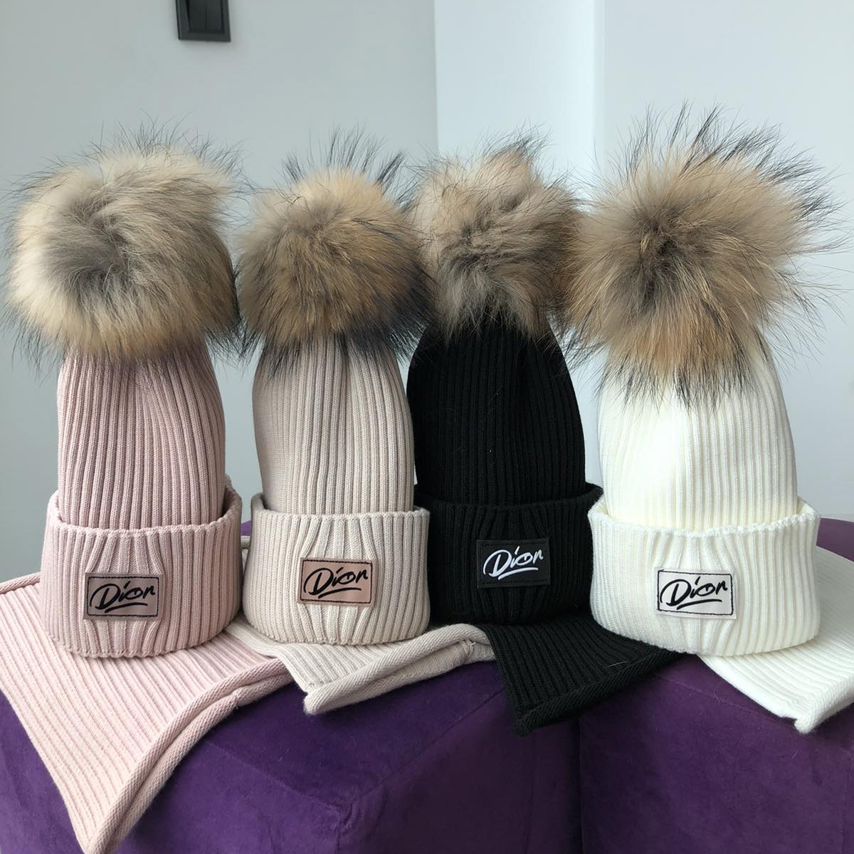 Зимняя детская шапка с натуральным помпоном и хомут,  (25WP142), Pompona