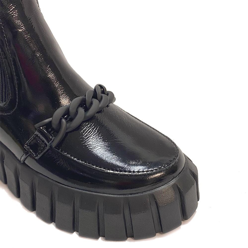 Демісезонні черевики лакові для дівчинки, чорні (18403 / 226ут, 16403 / 226ут), Bistfor